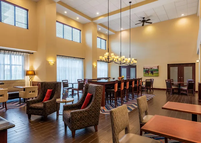 Hampton Inn & Suites Hopkinsville